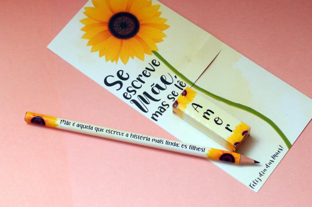 Cartão com balinha e Bis Dia das Mães