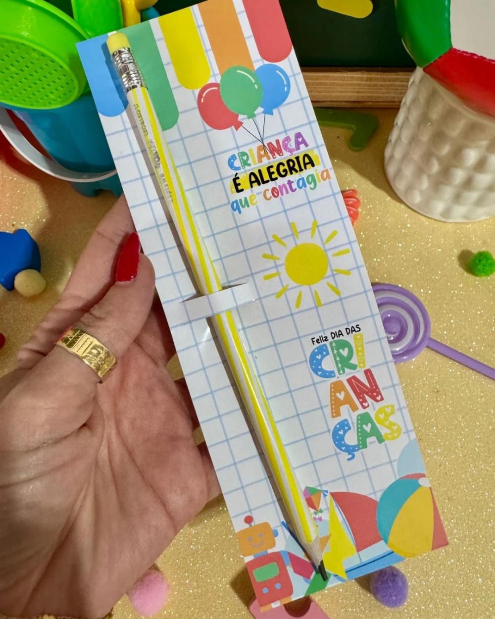 Arquivo de Corte card lapis Dia das Criança