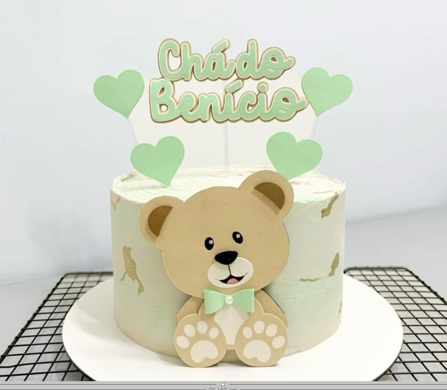 Topo de bolo chá de bebe ursinho verde em camadas