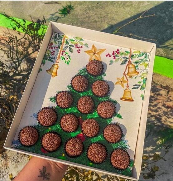 Arquivo de Corte Caixa para 15 e 9 Doces de Natal