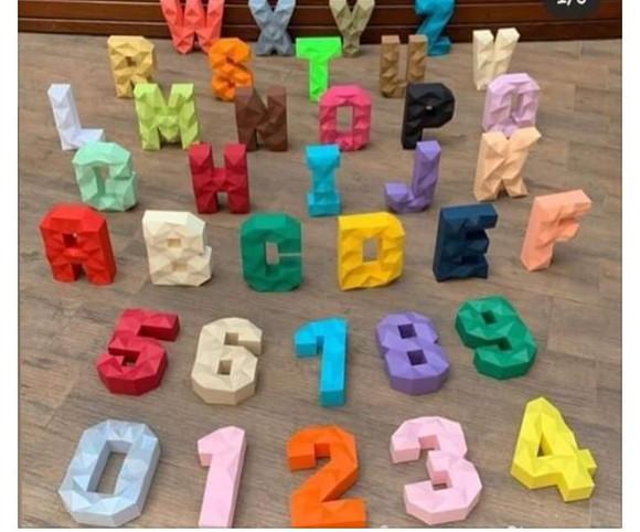 Arquivo de Corte Alfabeto Low Poly Letra e Numeros