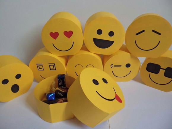 Arquivo de Corte Caixas Emoji