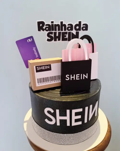 Topo de bolo Rainha da Shein