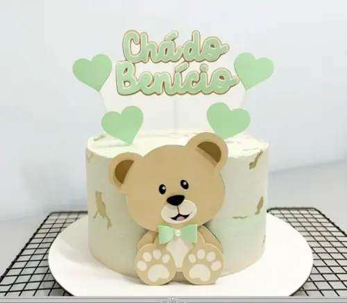 Topo de bolo chá de bebe ursinho verde em camadas