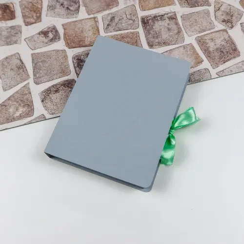 Arquivo de Corte caixa para kitkat Páscoa