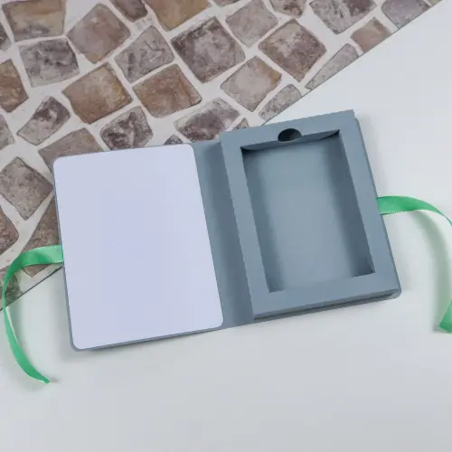 Arquivo de Corte caixa para kitkat Páscoa