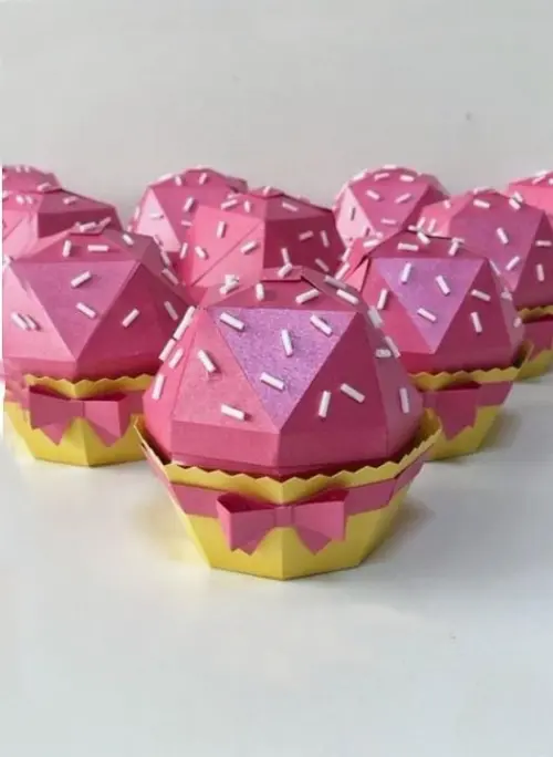 Arquivo de corte caixa cupcake low poly
