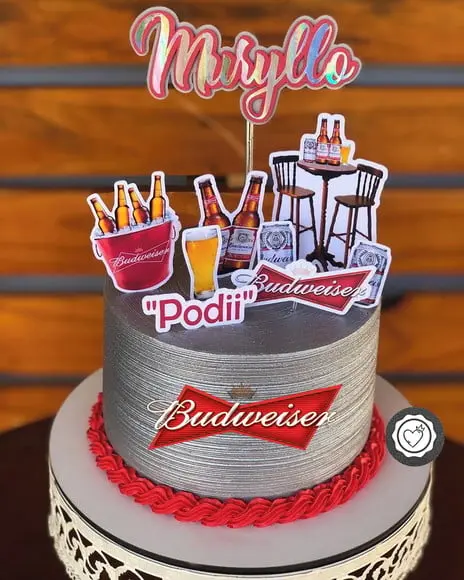 Arquivo de corte topo cerveja Budweiser
