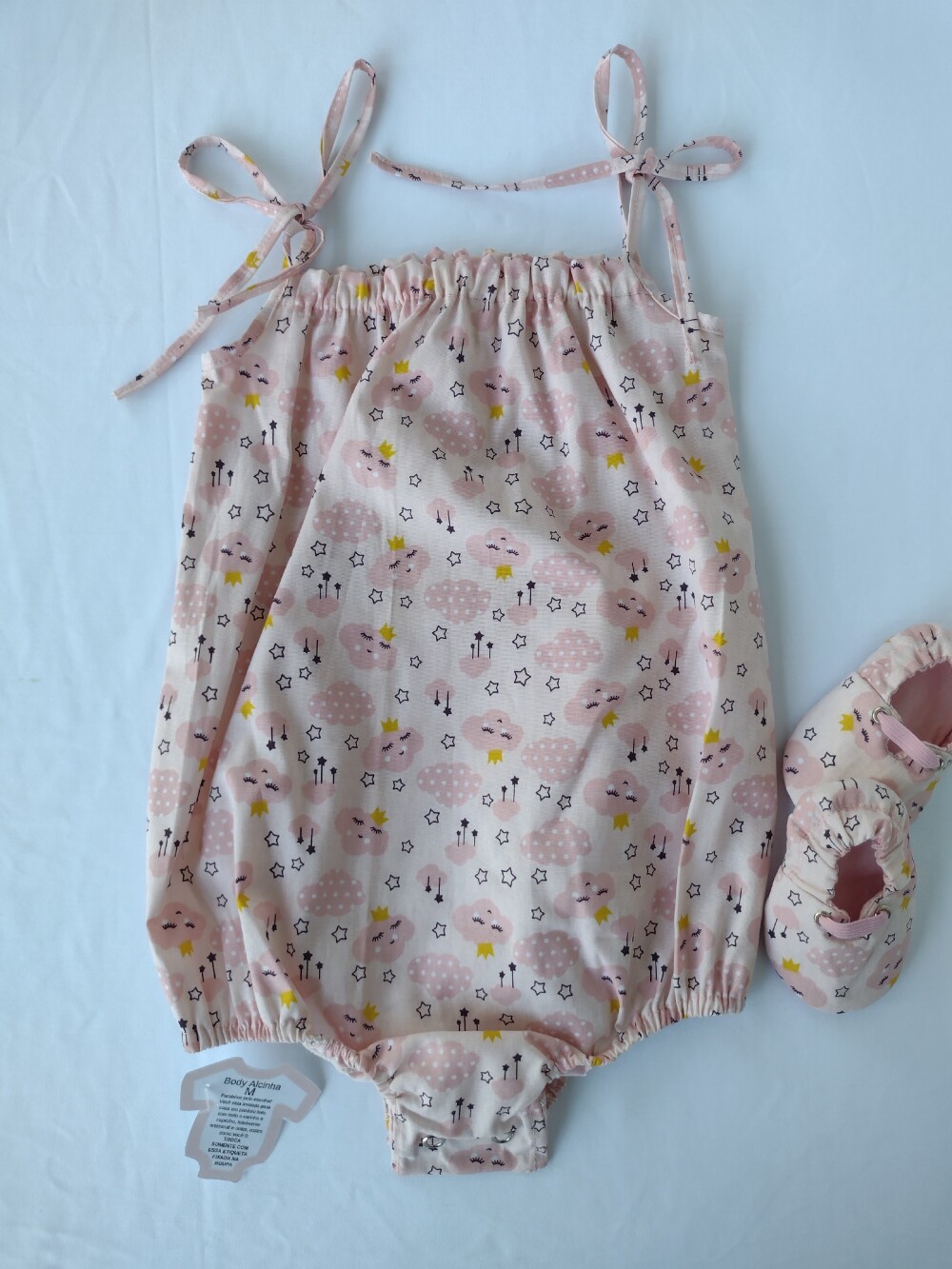 Conjunto de Body de Alcinha e Sapatinho/Pantufinha - RN a 18 Mese