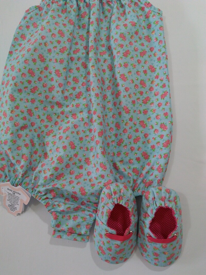 Conjunto de Body de Alcinha e Sapatinho/Pantufinha - RN a 18 Mese