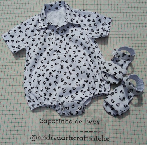 Conjunto Body Camisa e Sapatinho/Pantufa - RN a 18 meses