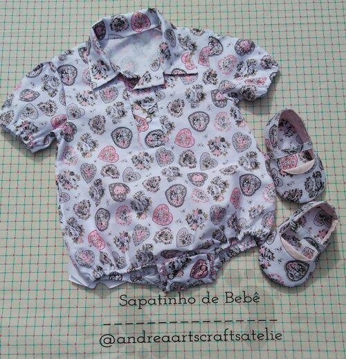 Conjunto Body Camisa e Sapatinho/Pantufa - RN a 18 meses