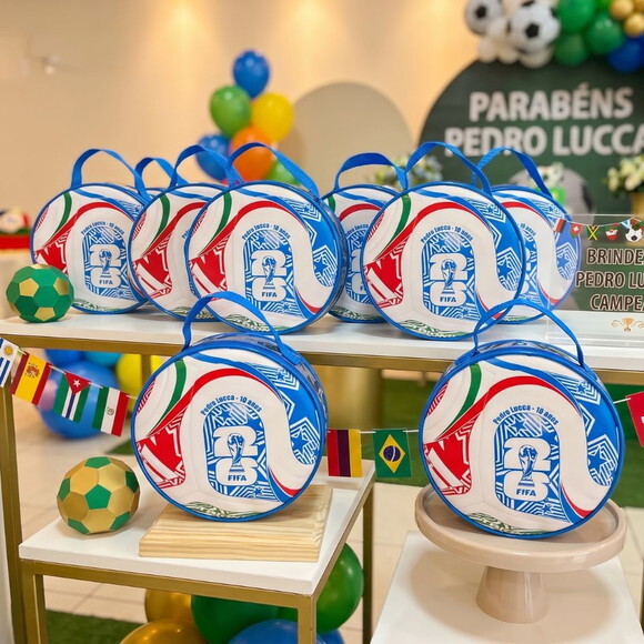 Frasqueira Bola Tricolor Copa 2026