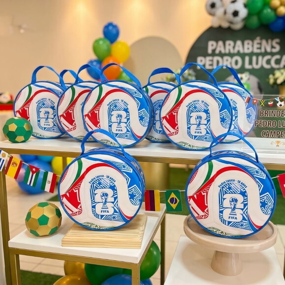 Necesseire Bola Tricolor Copa 2026