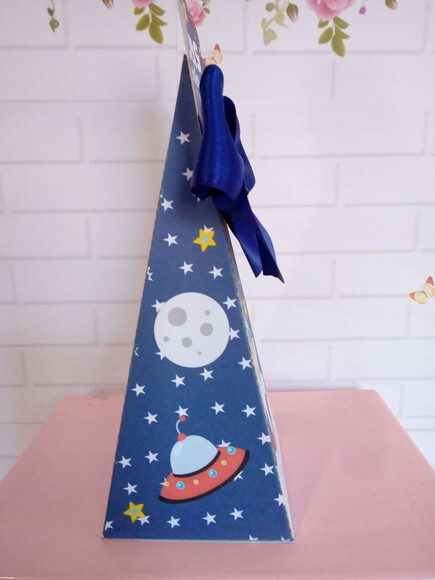 Caixa Pirâmide Astronauta