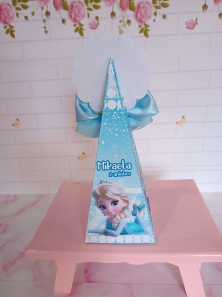 Caixa Pirâmide Frozen Cute