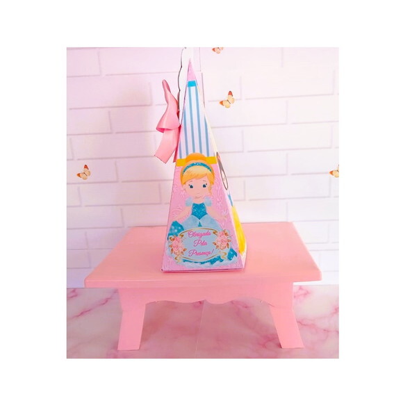 Caixa Pirâmide Princesas Cute