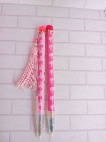 Caneta Bic Personalizada com Mini Tassel e Pompom