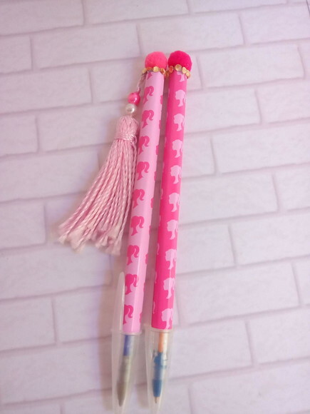 Caneta Bic Personalizada com Mini Tassel e Pompom