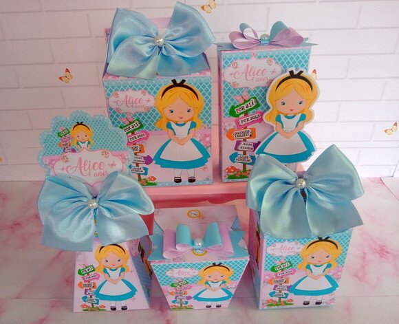 Kit Festa 20 Caixas Alice Baby