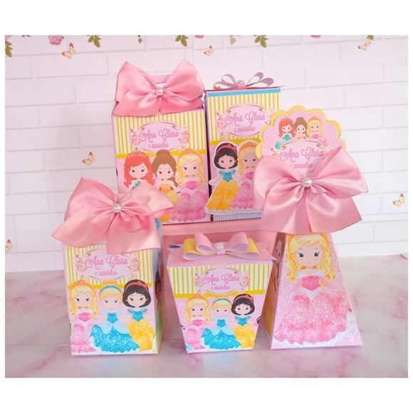 Kit Festa 30 Caixas Princesasa Cute