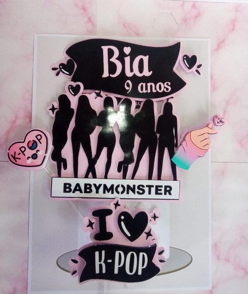Topper de Bolo K-pop