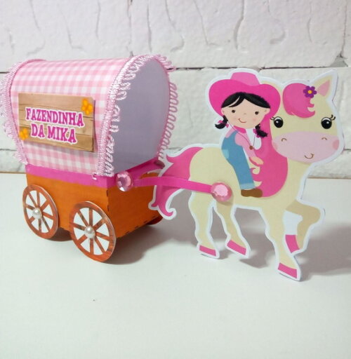 Caixa Carroça Fazendinha Rosa