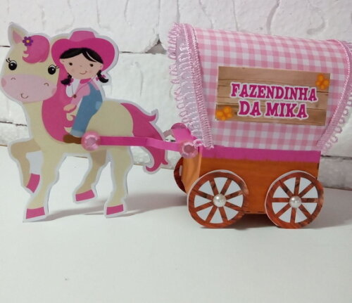 Caixa Carroça Fazendinha Rosa