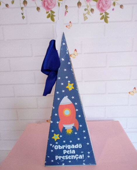 Caixa Pirâmide Astronauta