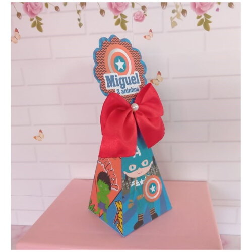 Caixa Pirâmide Heróis Cute