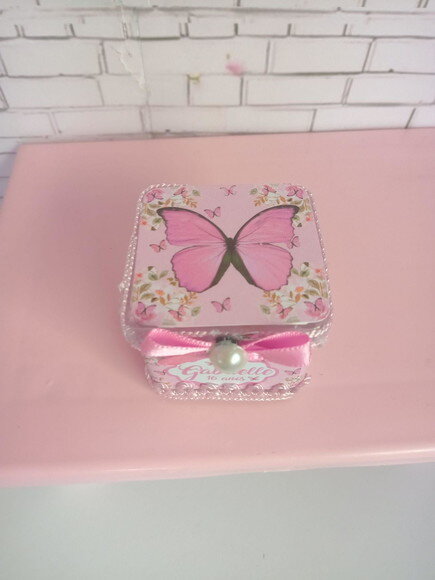 Caixinha Acrílica Borboleta Rosa -rótulo