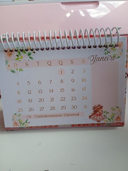 Calendário de Mesa Floral Rosa