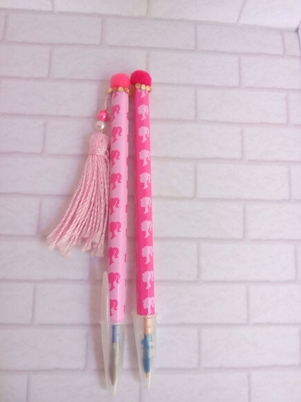 Caneta Bic Personalizada com Mini Tassel e Pompom