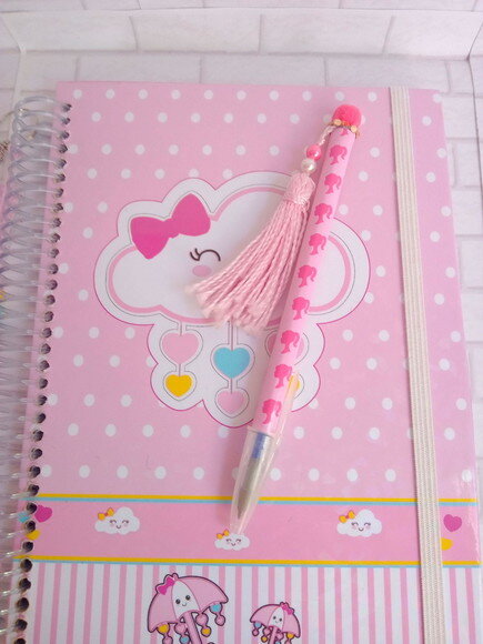 Caneta Bic Personalizada com Mini Tassel e Pompom