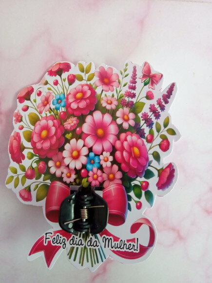 Card com Mini Piranha de Cabelo Dia da Mulher
