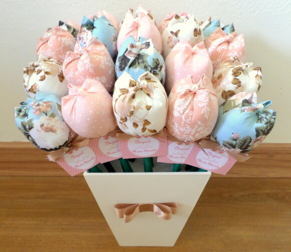Lembrancinha chá de bebê Cachepô + 25 Lápis Tulipa com Tag