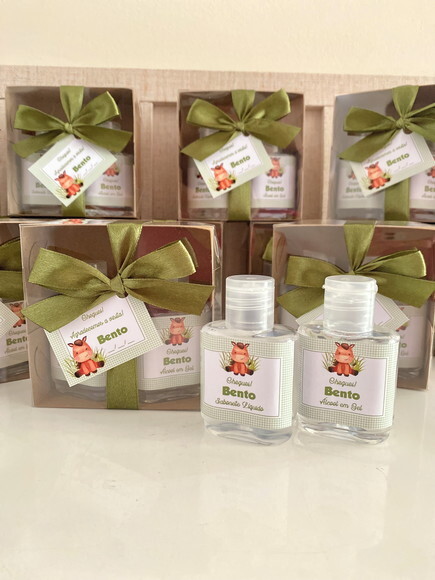 Lembrancinha Maternidade Kit Higiene na Caixa Fazendinha