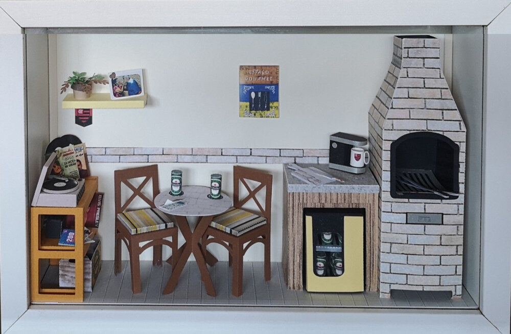 Quadro Cenário em Miniatura - Espaço Gourmet 1, com vidro