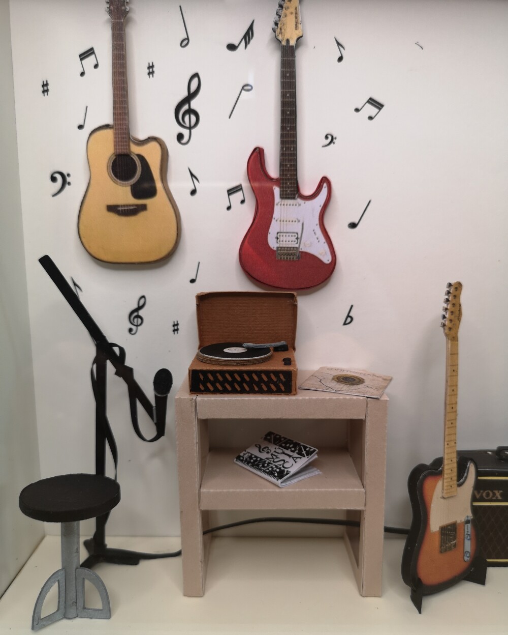 Quadro Cenário em Miniatura - Estúdio de Música