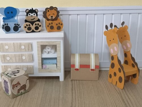 Quadro Cenário em Miniatura - Quarto de Bebê, com vidro