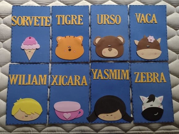 Alfabeto com palavras