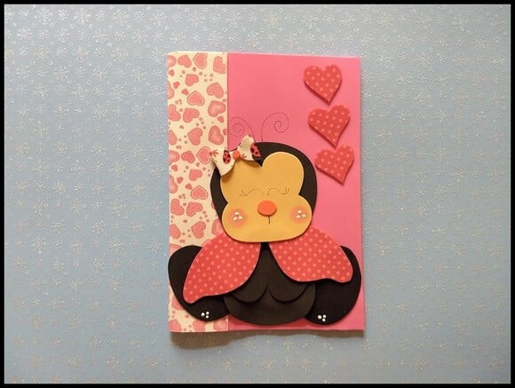 Caderno pequeno com capa removível joaninha
