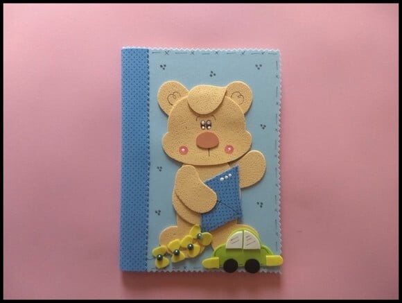 Caderno pequeno decorado ursinho brincalhão