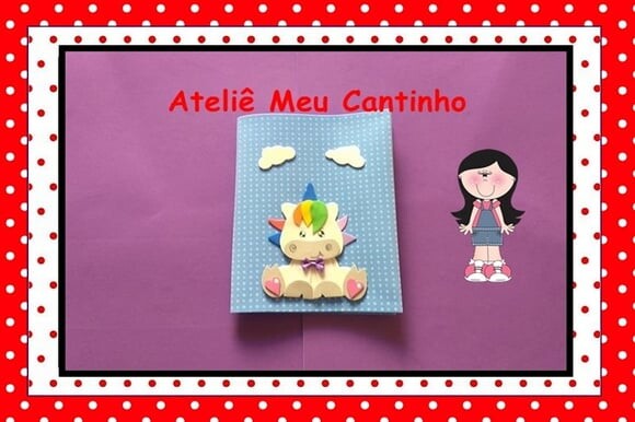 Capa de caderno unicórnio