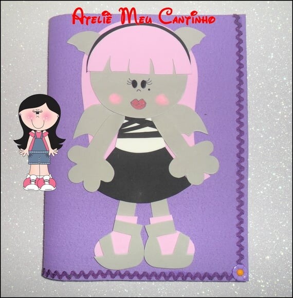 Capas de caderno personagens