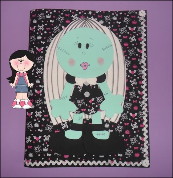 Capas de caderno personagens