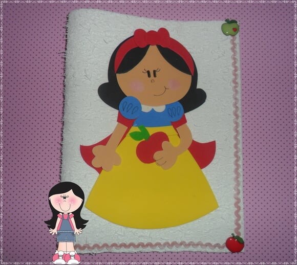 Capas de caderno personagens