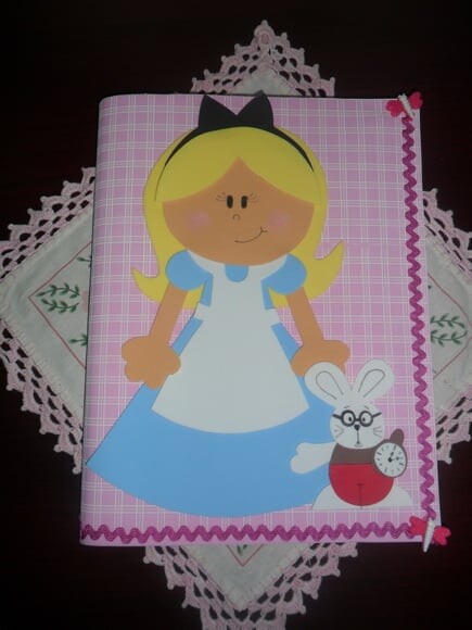 Capas de caderno personagens