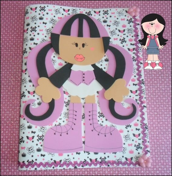 Capas de caderno personagens