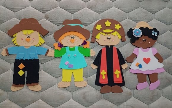 Painel Festa Junina com 7 Personagens de 35 cm Cada